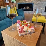 Interlaken Lounge Bar & كسونبورت-لونجمير