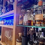 فندق Interlaken Lounge Bar & 3*