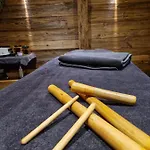 Interlaken Lounge Bar & كسونبورت-لونجمير