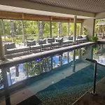 Interlaken Lounge Bar & فندق 3*