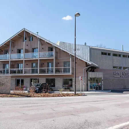 Interlaken Lounge Bar & Отель Ксорюпт-Лонжме