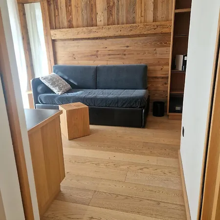 מלון Interlaken Lounge Bar & 3*
