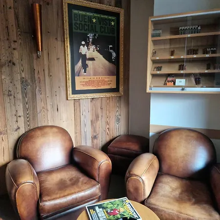 فندق Interlaken Lounge Bar & كسونبورت-لونجمير