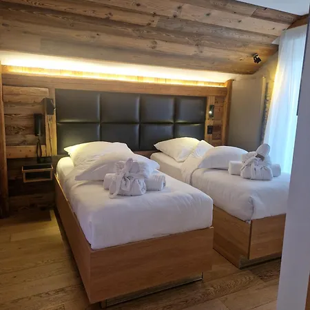 Interlaken Lounge Bar & 3* זונרופט-לונז'מר
