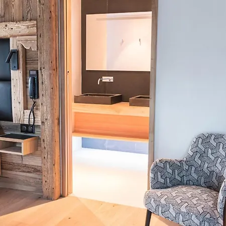 Отель Interlaken Lounge Bar &