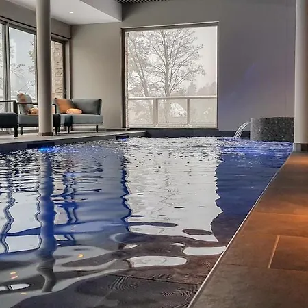 Interlaken Lounge Bar & Hotel