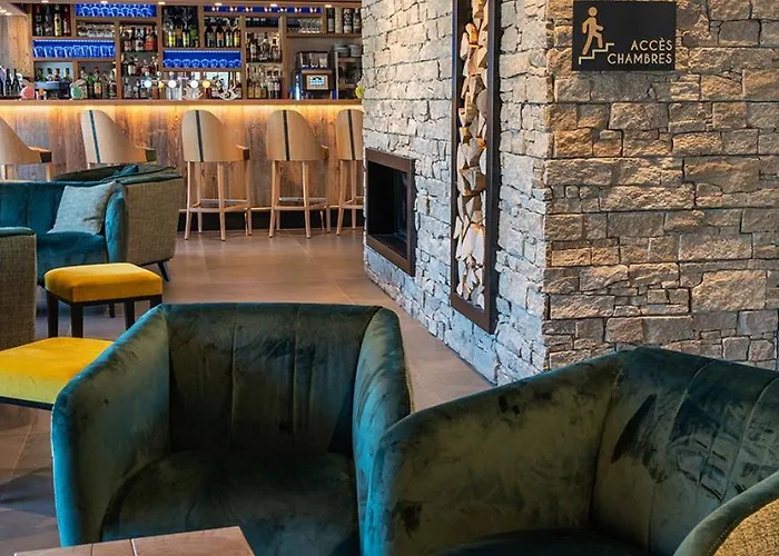 Interlaken Lounge Bar & Hotel