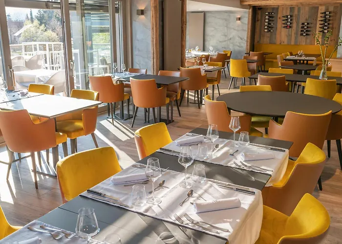 Interlaken Lounge Bar & Hotel 3*