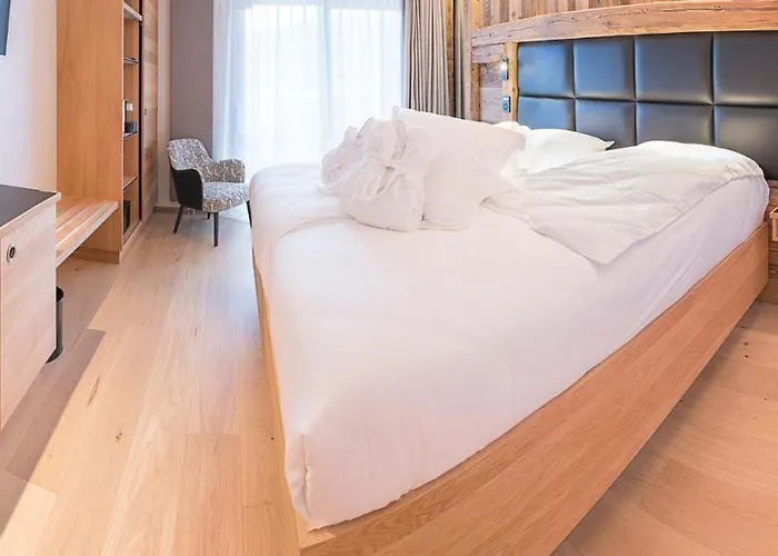 Interlaken Lounge Bar & 3*