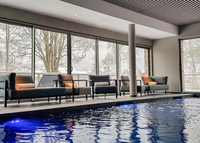 Interlaken Lounge Bar & Hotel 3*